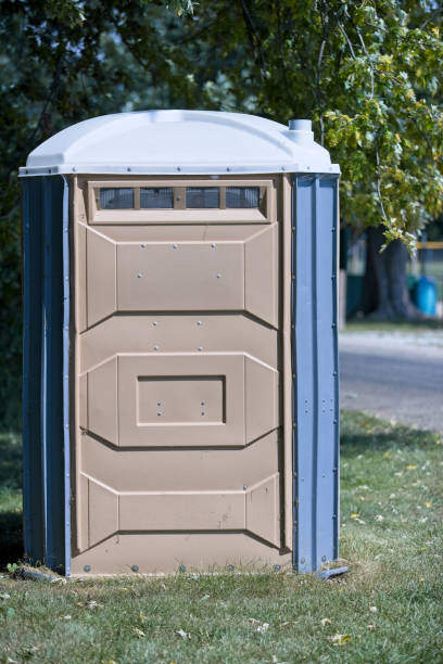Portable Toilet Options We Offer in Palm Springs North, FL